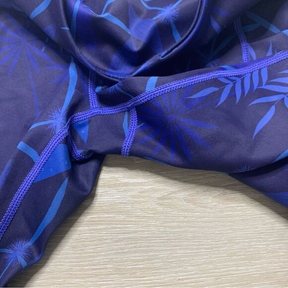 ZYIA Azul Blue Tropical Paradise‎ Pocket Light and Tight Hi Rise Capri Leggings - Picture 8 of 10